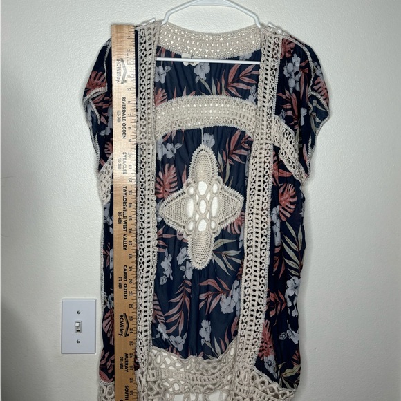 Ember Boho Floral & Lace Cardigan Sz S - Picture 3 of 9